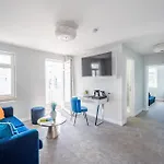 Strandvilla Glueckauf Aparthotel 4*
