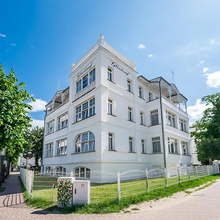 Aparthotel Strandvilla Glueckauf