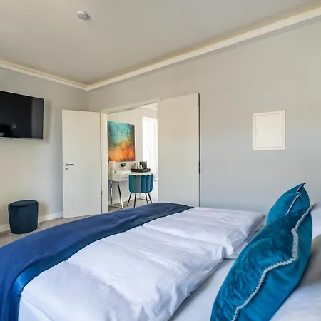 Strandvilla Glueckauf Апарт-отель Остзебад Бинц