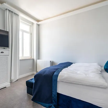 Апарт-отель Strandvilla Glueckauf Остзебад Бинц