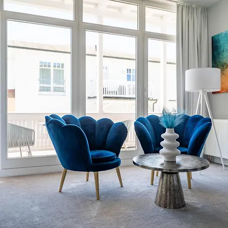 Strandvilla Glueckauf 4* Остзебад Бинц