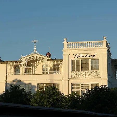 Strandvilla Glueckauf 4*