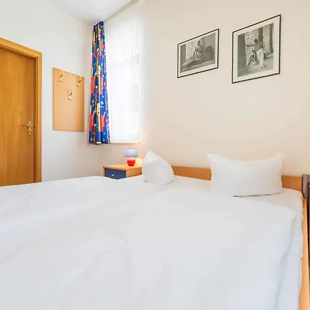 Strandvilla Glueckauf 4*