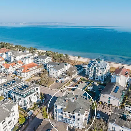 Strandvilla Glueckauf Apartmanhotel 4*