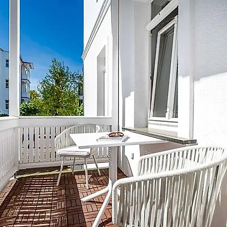 Strandvilla Glueckauf Aparthotel 4*