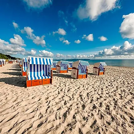 Strandvilla Glueckauf 4*
