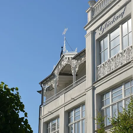 Strandvilla Glueckauf Aparthotel