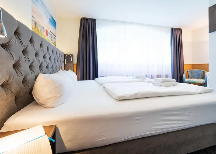 Strandvilla Glueckauf Hotel apartamentowy Binz
